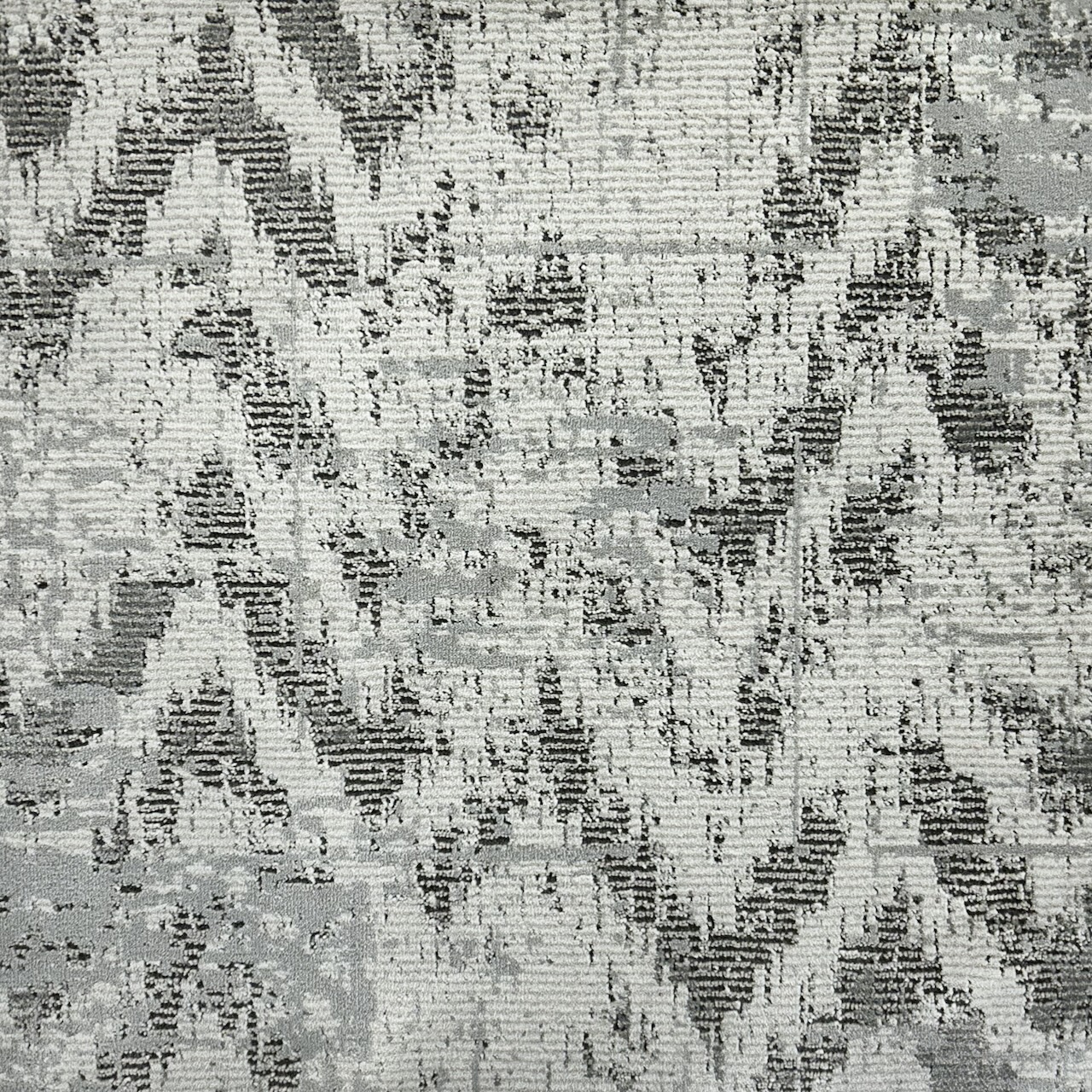 /Broadloom/Modern/Beauty 695 Dahlia photo.JPG